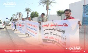 عدن: غضب ملاك أراضي بئر فضل يرتفع أمام القضاء بسبب تدخلات المتنفذين