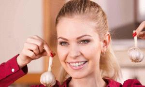 الثوم والشعر.. ما بين الأساطير الشعبية والحقائق العلمية