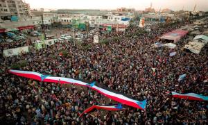 حشود جماهيرية واسعة من الضالع تصل العاصمة عدن دعمًا لمطالب إعلان دولة الجنوب العربي