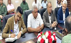 فريق التوجيه والرقابة الرئاسي بلحج يهنئ الرئيس الزُبيدي بمناسبة الانتصارات الجنوبية في وادي حضرموت والمهرة 
