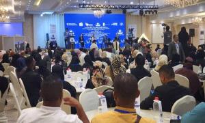 انطلاق أعمال القمة النسوية الثامنة في عدن بمشاركة واسعة محليًا ودوليًا
