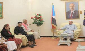 رئيس الجمعية الوطنية يلتقي اللجنة الاستشارية لمعالجة قضايا الثأر والـ.ـنزاعات القبلية بحضرموت