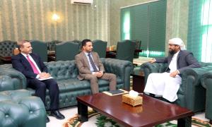 المحرمي يلتقي رئيس هيئة الأراضي ويطلع على خطط تطوير الأداء ومكافحة التعديات