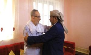 رئيس حلف قبائل حضرموت يزور أسرة شهيد الهبة الحضرمية عمر بازنبور ويؤكد الوفاء لمسيرة الشهداء