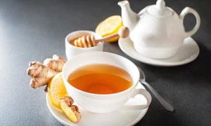 وصفة الزنجبيل والليمون والعسل.. مزيج طبيعي فعّال لمواجهة نزلات البرد

