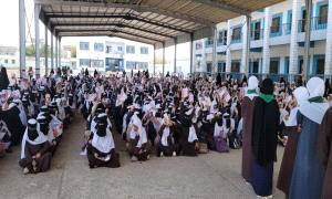 مؤسسة «لنا للتنمية» تدشن حملة توعوية لمكافحة الابتزاز الإلكتروني في ثانويات البنات بمديريات محافظة عدن ابتداءآ بمديرية دارسعد