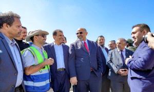 الرئيس الزُبيدي يطّلع على سير العمل في مشروع سد حسان بمحافظة أبين