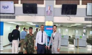 صور الرئيس الزُبيدي تزين أروقة ​مطار عدن الدولي دعماً للمطالب الشعبية باستعادة دولة الجنوب العربي