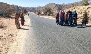 الهروب نحو الموت".. تقرير يوثق انـ.ـتهاكات جسيمة للمهاجرين الأفارقة في اليمن