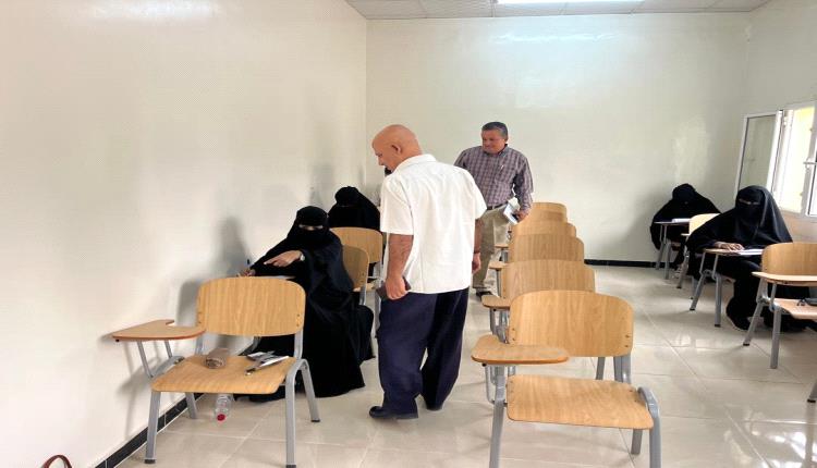لعكل والشعيبي يطلعان على سير إمتحانات الفصل الأول لطلاب  (الماجستير) في كلية صبر   