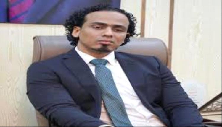 عضو رئاسة الانتقالي الجنوبي مؤمن السقاف يودّع والدته بعبارات مليئة بالحزن 