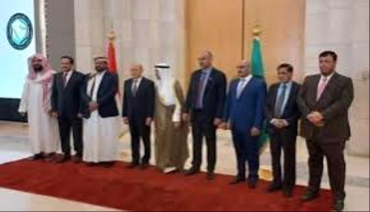 الشارع اليمني ينتظر اعلان' ساعة الصفر ومجلس القيادة الرئاسي في 'سبات عميق عن معركة الحو'ثي 