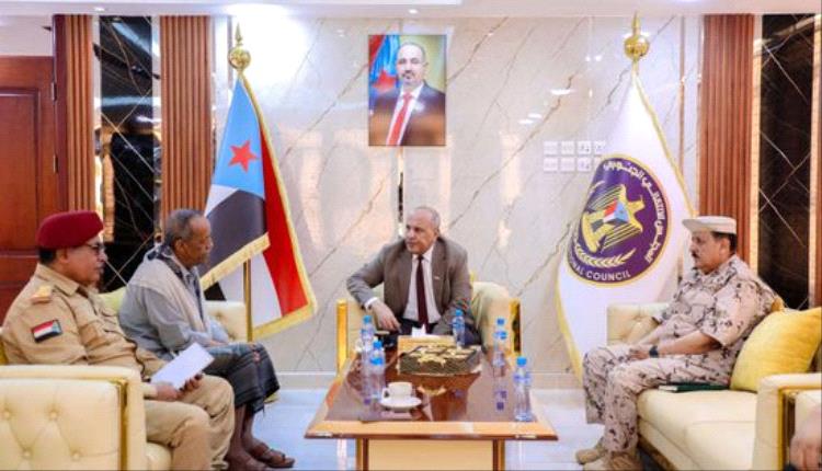 الكثيري يلتقي قائد المنطقة العسكرية الثانية ويشيد بجهود النخبة الحضرمية في ترسيخ الأمن