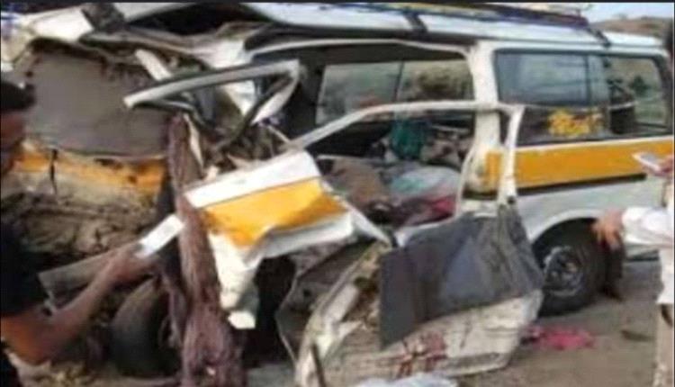 قتلى وجرحى في حادث مروري مروع على خط عدن-تعز