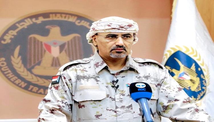 عاجل.. وصول الرئيس عيدروس الزبيدي إلى العاصمة عدن