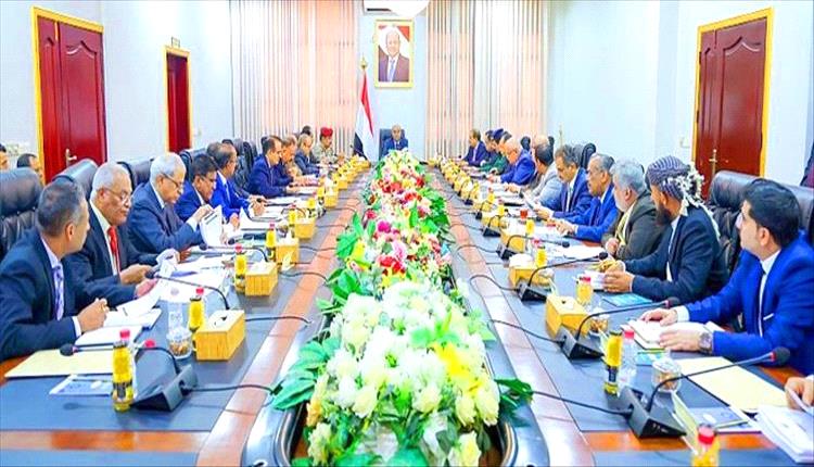 صحافي: ما فائدة الحكومة إذا لم تكن قريبة من المواطن وتستجب لمطالبه!