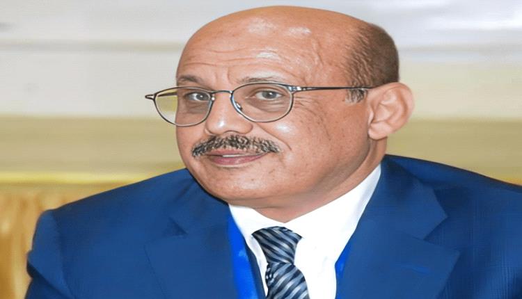 محافظ البنك المركزي اليمني يقر نقل مقر مؤسسة ضمان الودائع من صنعاء إلى عدن