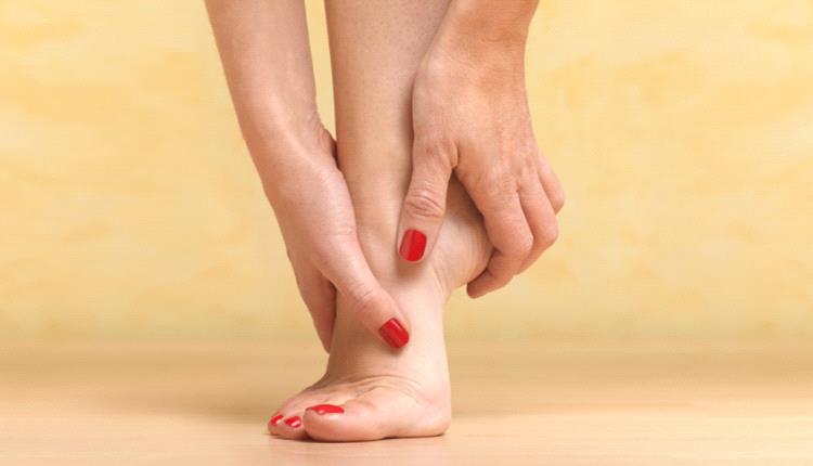 3 أخطاء شائعة تؤذي قدميك