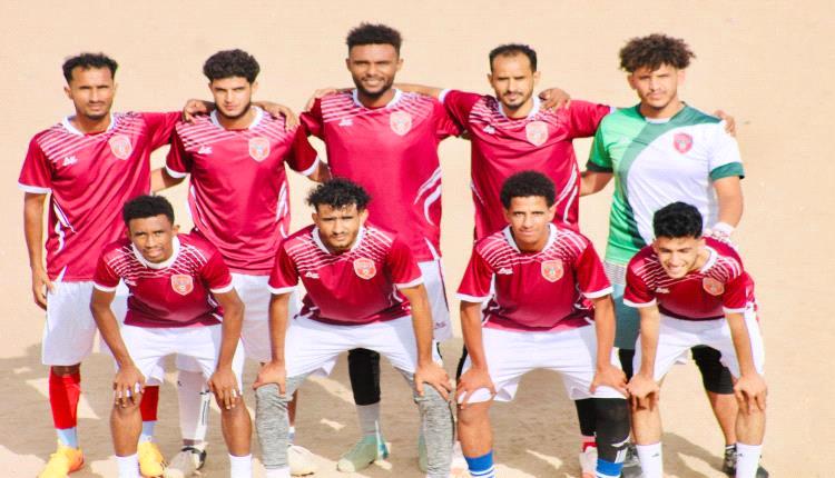 المصنعة يتخطى حذارة بفارق ثلاثة أهداف في دوري الشعيب لكرة القدم بالضالع
