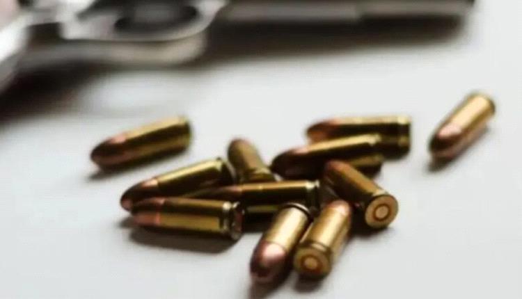 عبث قاتل بالسلاح.. وفاة طفل في إب 
