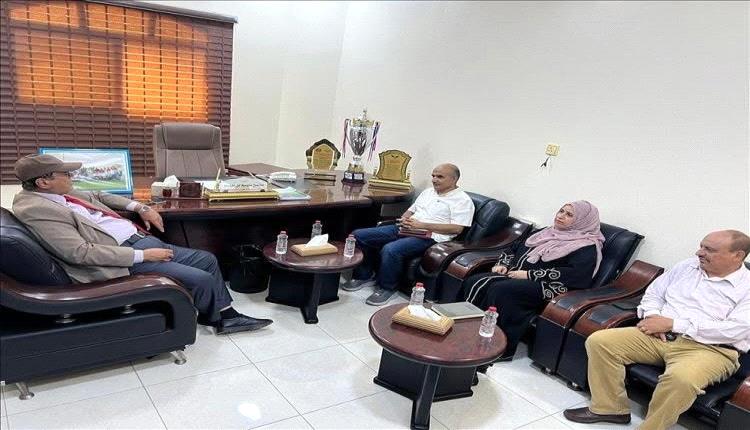 رئيس الهيئة يلتقي لجنة التحقيق في ادعاءات انتهاكات حقوق الإنسان 
