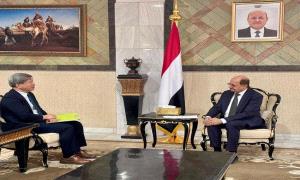 الزنداني يبحث مع السفير الكوري سبل تعزيز التعاون الثنائي ودعم الاستقرار في اليمن