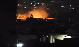 انفجار عنيف واندلاع حريق هائل تسبب بخسائر مالية في هذه المحافظة!
