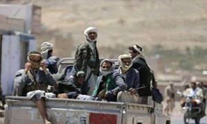 الحوثيون يفرضون شعارات طائفيه في المناهج الدراسيه