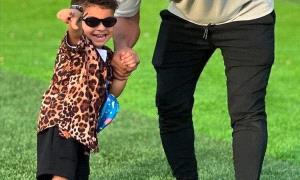 رحيل مبكّر لطفل وحيد.. القلوعة تودّع "سبع" بقلوب دامية