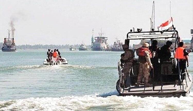 نجاة أربعة صيادين يمنيين بعد تعطل قاربهم في البحر ووصولهم إلى جيبوتي