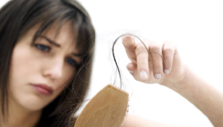 عادة بسيطة وشائعة قد تؤدي إلى الصلع