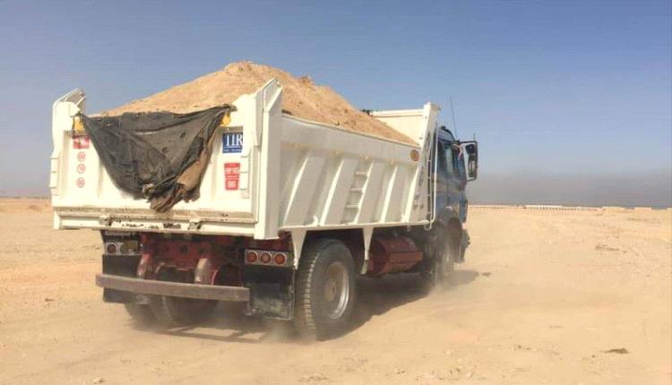 صنعاء:مليش/يا الحو/ثي تفرض إتاوات جديدة على سائقي شاحنات البناء 