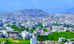 إب.. مليش/يا الحو/ثي تقطع المياه وتضاعف /معاناة السكان قبل عيد الأضحى