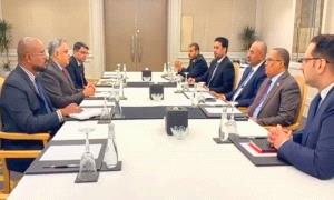 الرئيس الزُبيدي يبحث مع سفير جمهورية الهند آفاق التعاون المشترك في الجوانب الأمنية والخدمية