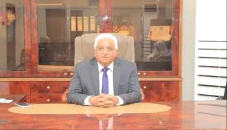 عميد كلية صبر للعلوم والتربية يهنئ رئيس جامعة لحج بمناسبة حلول شهر رمضان المبارك
