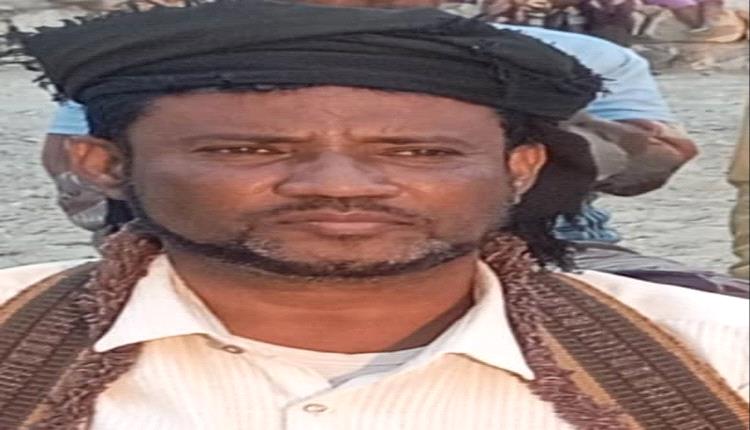 مدير الصرف الصحي بمديرية خنفر - بمحافظة ابين - يوجه بفتح وتصريف مياه المجاري في بعض مناطق المديرية 