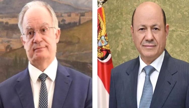 رئيس مجلس القيادة الرئاسي يهنئ الرئيس اليوناني بذكرى الاستقلال