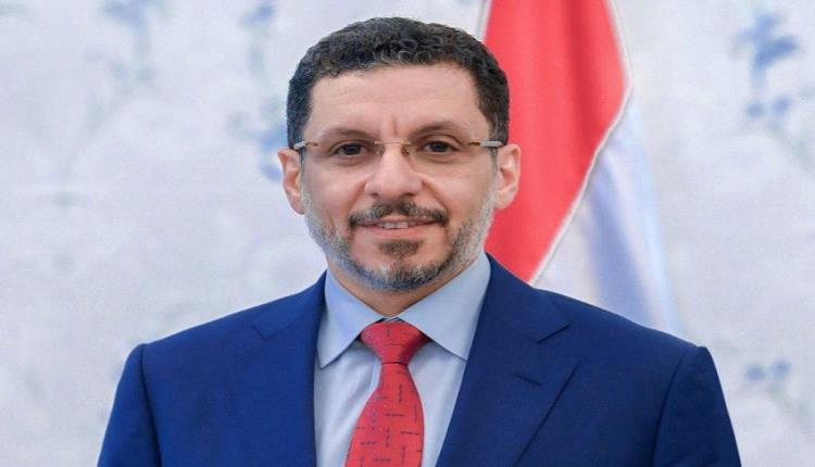 رئيس الوزراء ينعي رحيل المناضل الجسور عبدالرحمن حجري