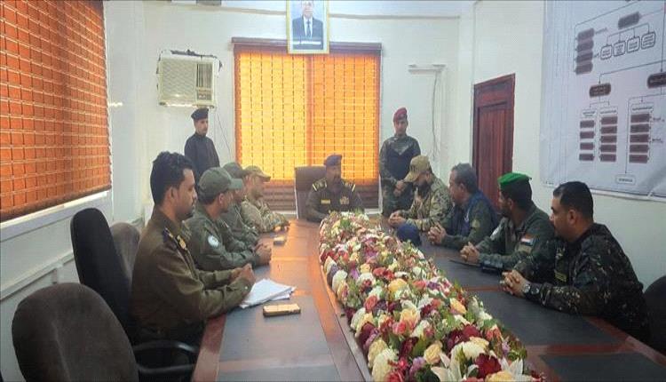 الداخلية تبحث مع قيادة الطوارئ تعزيز الأمن في عدن
