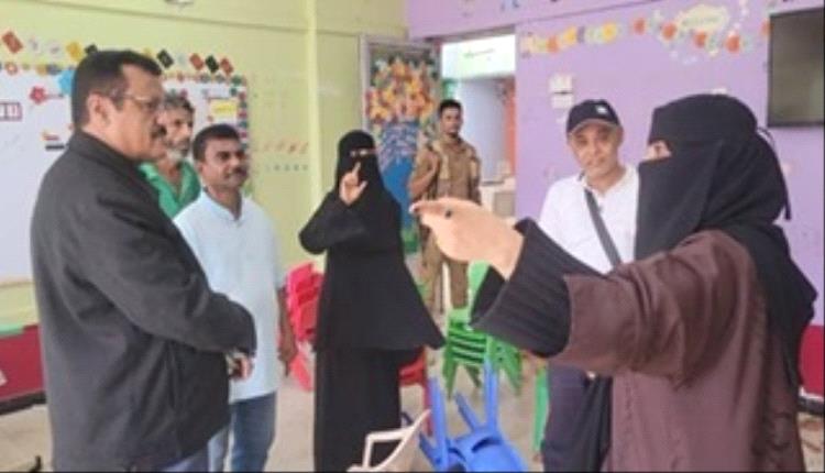 مدير عام المنصورة يتفقد أعمال الترميمات في روضة الشهيد محمد باصهيب