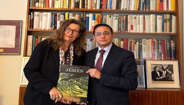 السفير شجاع الدين يناقش مع امين عام منتدى برونو كرايسكي مستجدات الأوضاع في اليمن