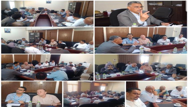 نائب محافظ عدن يناقش مع ممثل ال(UNDP) الترتيبات لتوزيع وسائل الاصطياد على صيادي منطقة الخيسة بالبريقة 