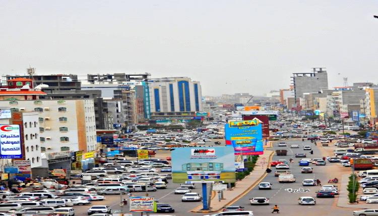 موجة حرّ شديد و رطوبة مرتفعة تتجاوز 85% تُفاقم معاناة سكان عدن.. وتحذير هام من الجهات الصحية للأهالي
