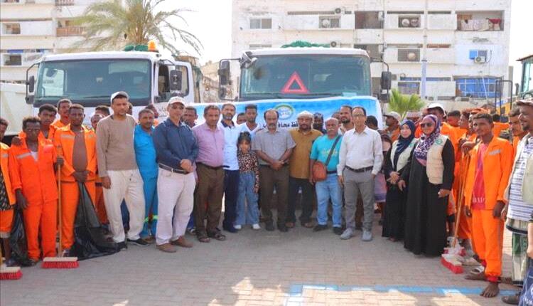 بدعم من محافظ عدن.. خورمكسر تشهد حملة نظافة كبرى