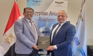 رئيس هيئة الطيران يبحث مع مدير الأكاديمية المصرية لعلوم الطيران تعزيز مجالات التعاون في التدريب والتأهيل

