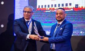 مصور يمني يحصد جائزة الاتحاد الدولي للصحافة الرياضية