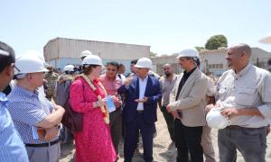 الشرجبي ولملس ونائبة وزير التعاون بالخارجية الهولندية يطلعون على أوضاع المياه في عدن
