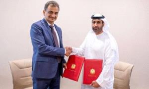 بدعم من دولة الإمارات.. محافظ عدن يوقّع اتفاقية بناء مستشفى مع كافة ملحقاته