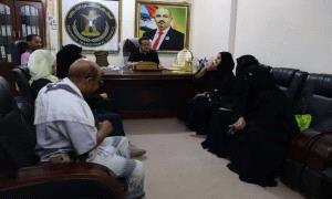 رئيس تنفيذية انتقالي لحج يلتقي عددًا من القيادات النسوية المشاركة في الوقفة الاحتجاجية بالحوطة