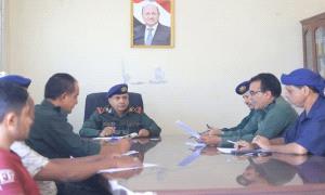 الصحفي الأعجم يطالب الانتقالي بتوضيحات حول "ضياع فرصة" إعادة كلية الشرطة إلى عدن